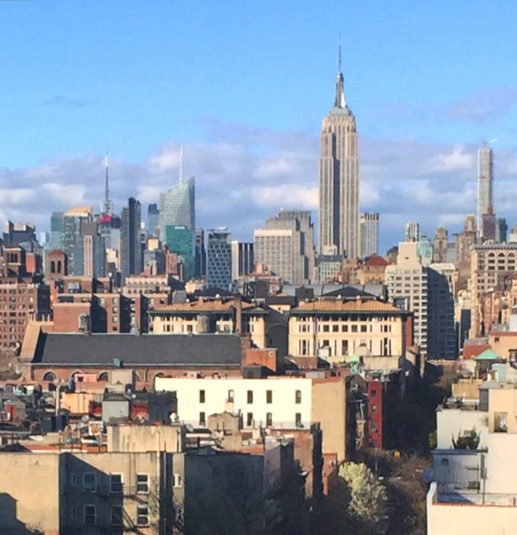 It never gets old. #iloveny #nyc #thatview #rooftopsandsteel  #theresnoplacelikehome #uptownfromdowntown @sixtyhotels #stillgetsme