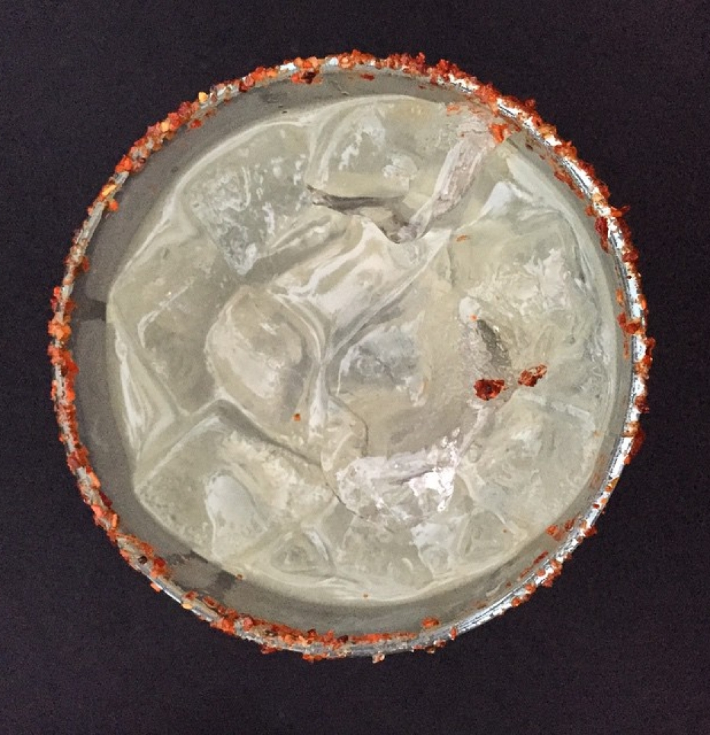 Perfection in a glass, mezcal spicy. #cincodemayo #margaritas #cocktails #vivamexico #drinks #mezcal #food #foodporn #drinkporn #itsfiveoclockinparis