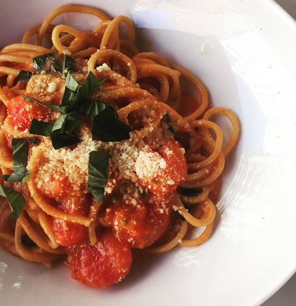 #stillworking #dinner #spaghetti #perfection #marinara #eeeeeats #foodporn #food #nyc #thefourth #italian #simple #classic #hyatt