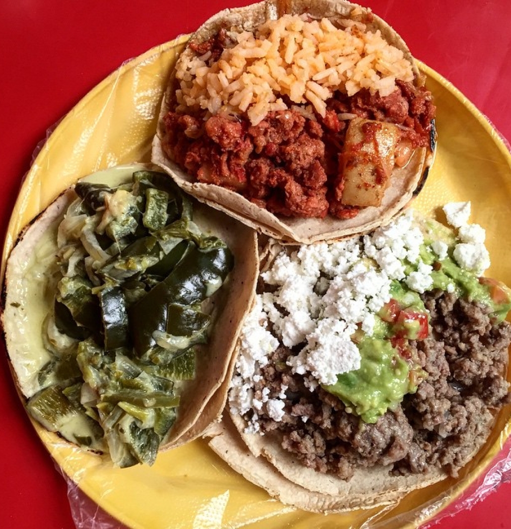 Strong finish, Mexico City. Chorizo y Papas, Picadillo y Queso, Rajas. #untilnexttime #mexico #tacos #fortheroad #travel #eeeeeats