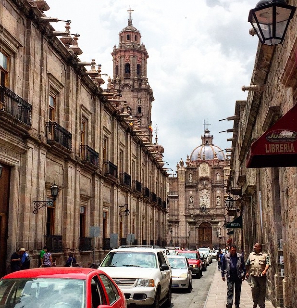 Hello #Morelia! @MEBoficial @moreliaenboca #mexico #michoacan #morelia #moreliaenboca #food #festivals #tomavinomexicano