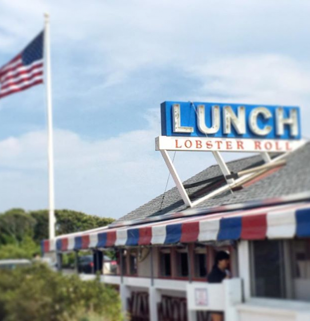 Lunch! #nirvana #atlast #endofsummer #ldweek #laborday #happyjoy #eastend #fish #amagansett #seeyounextweeknyc