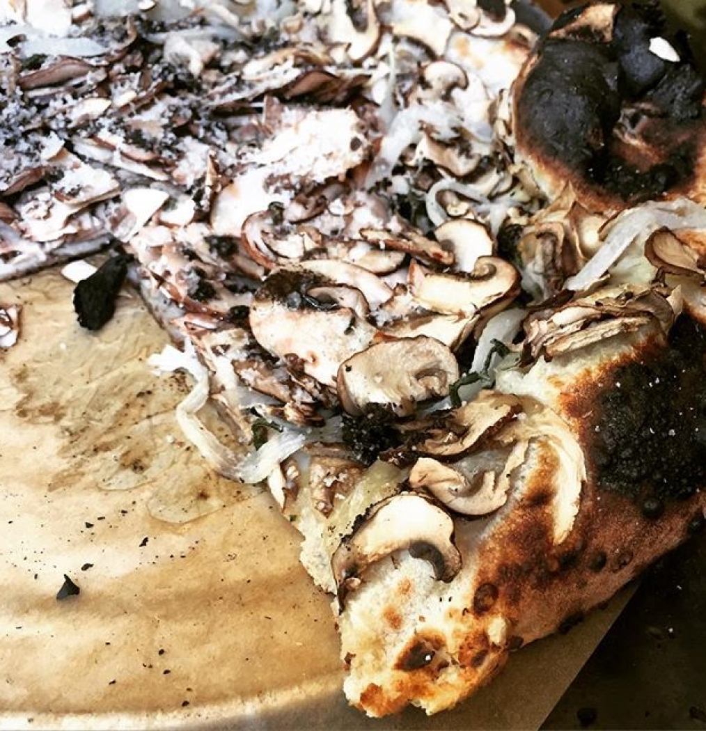 Surprise truffle/mushroom pizza love from @laurenttourondel — one of our @meetsnyc chefs on 10/2! Thank you, Chef! #theeatinglife #chefs #pizza #nyc #laurentrocks #food #eeeeeats #instafood #delish #cantsayno #prmnyc #prmeetsnyc