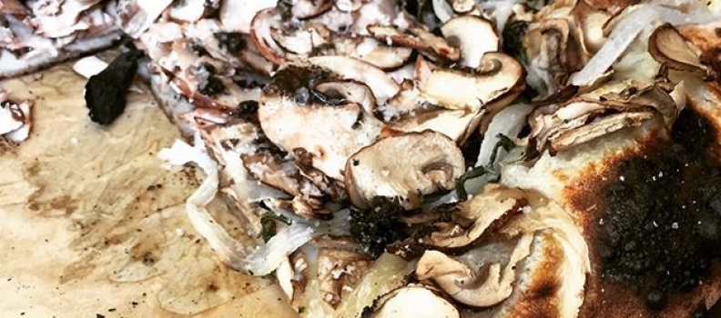 Surprise truffle/mushroom pizza love from @laurenttourondel — one of our @meetsnyc chefs on 10/2! Thank you, Chef! #theeatinglife #chefs #pizza #nyc #laurentrocks #food #eeeeeats #instafood #delish #cantsayno #prmnyc #prmeetsnyc