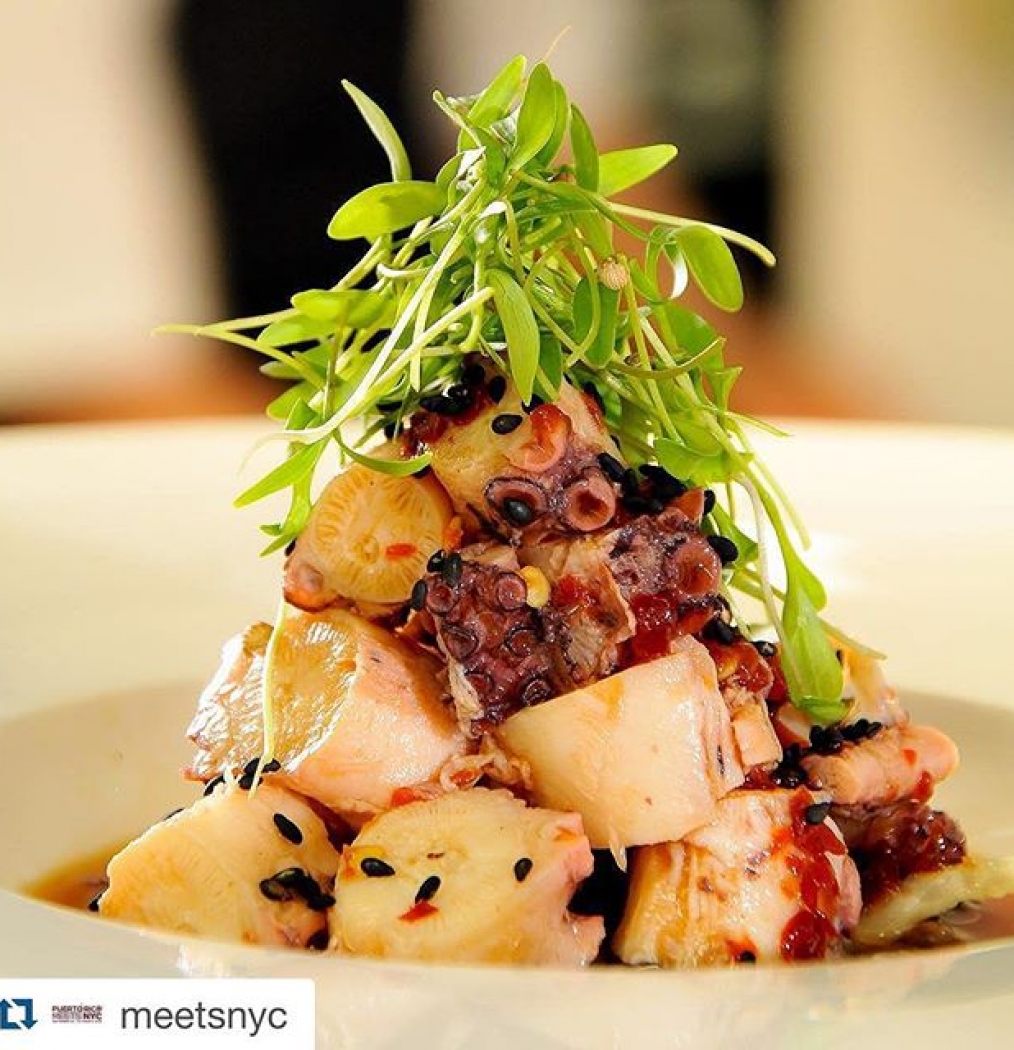 #Repost from @meetsnyc.・・・Sweet & Spicy Portugese Octopus Salad Courtesy of Chef @wilobenet of #Pikayo in #SanJaun. Remember this #master of cusine is coming to #NYC on October 3 to cook @chefsclubny -Tickets available at meetsnyc.com! #PRMNYC #PuertoRico #Latin #Cuisine #Foodstagram #Chef #boriqua #Caribbean #Food #Rum #resturants #Meetsnyc #prmeetsnyc #octopus #plating #foodstyling #foodie #finedining