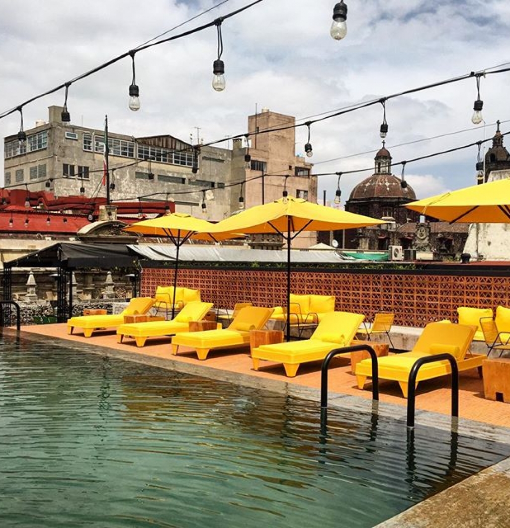 Home away. Rooftop AMs. Mexico City. #downtown #tranquility #mexicocity #df #centrohistorico #latam50 #mexico #grupohabita #hotels #travel #luxury #rooftop