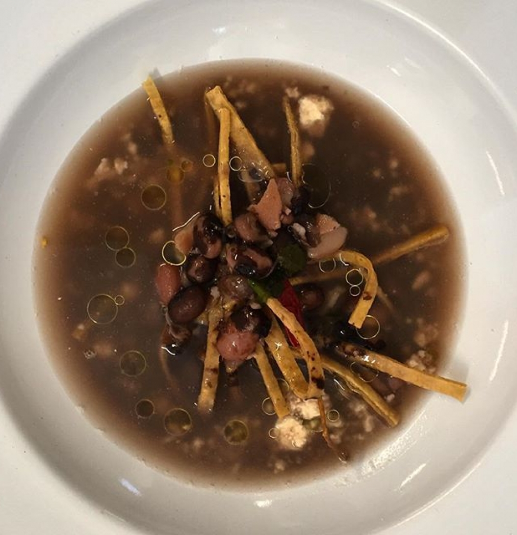 Sopa de frijoles (w/nixtamalized ayocote beans). #mexico #mexicocity #mexicanfood #classic #traditional #beans #sopa #food #instafood #nicos #latam