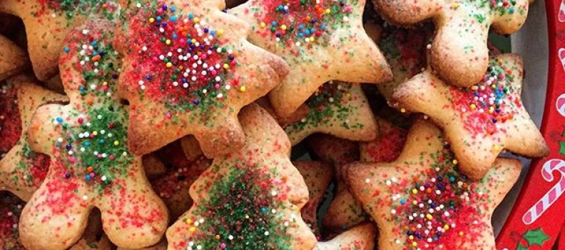 It begins, Mom's. #xmas2015 #xmas #christmascookies #dessert #cookies #holiday #sweettooth #sugar #sugarsugar #eeeeeats #howiholiday #instafood #foodporn #christmaseve #intheburbs #merrychristmas