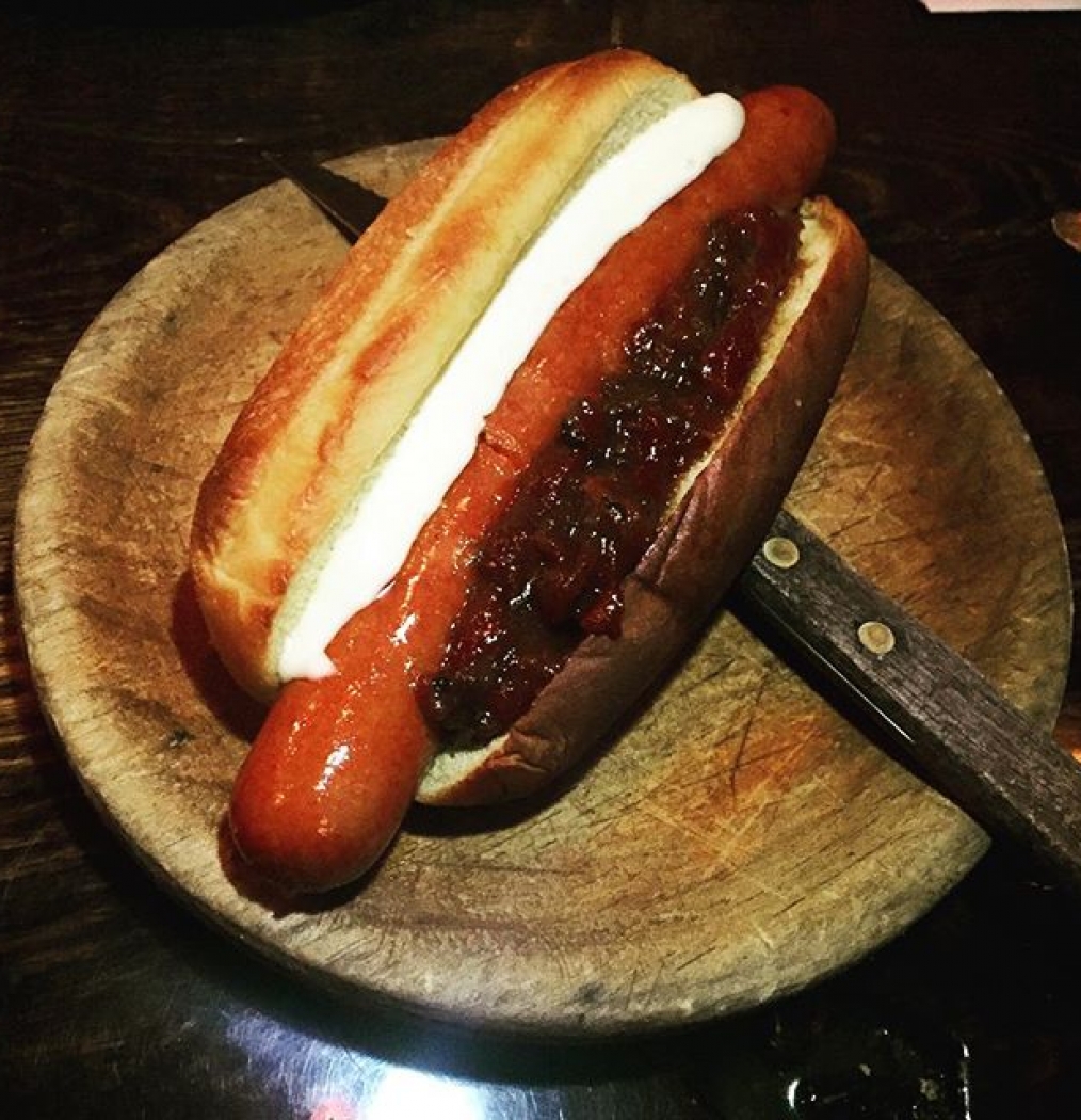 Summer's a-coming… Secret menu perfection last night at @huertasnyc. Thanks @senorhuertas! See you in Napa next week. Cc: @aemcbride @theculinaryinstituteofamerica #hotdog #chistorra #franksrock #basque #spain #spanish #tapas #eeeeeats #foodporn #instafood #les #nyc #restaurants #splurge