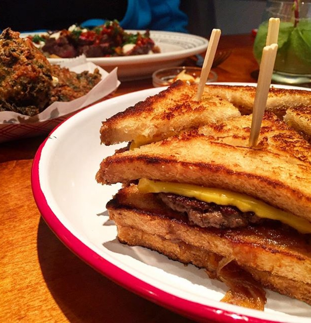 Patty. Melt. Club! Spinach. Hush. Puppies! Fat-ass lunch w/my girl @ksquiresnyc at excellent new @quality_eats. #newfavespot #missyoukath #whereshernandez #instafat #eeeeeats #nyc #restaurants #westvillage #food #pattymeltmyheart #burger #dontmissthestickytoffeepudding