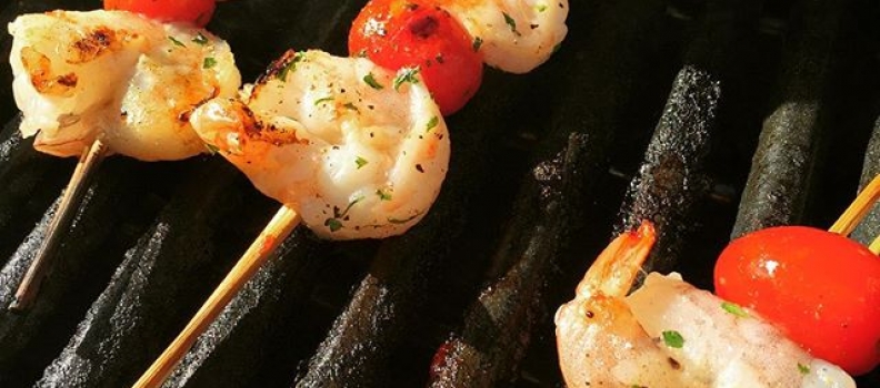 Summa-summa-summatime! #shrimponthebarbie #webegrillin #memorialday #summer #grill #instafood #burgersandbuns #bbqtime #eat