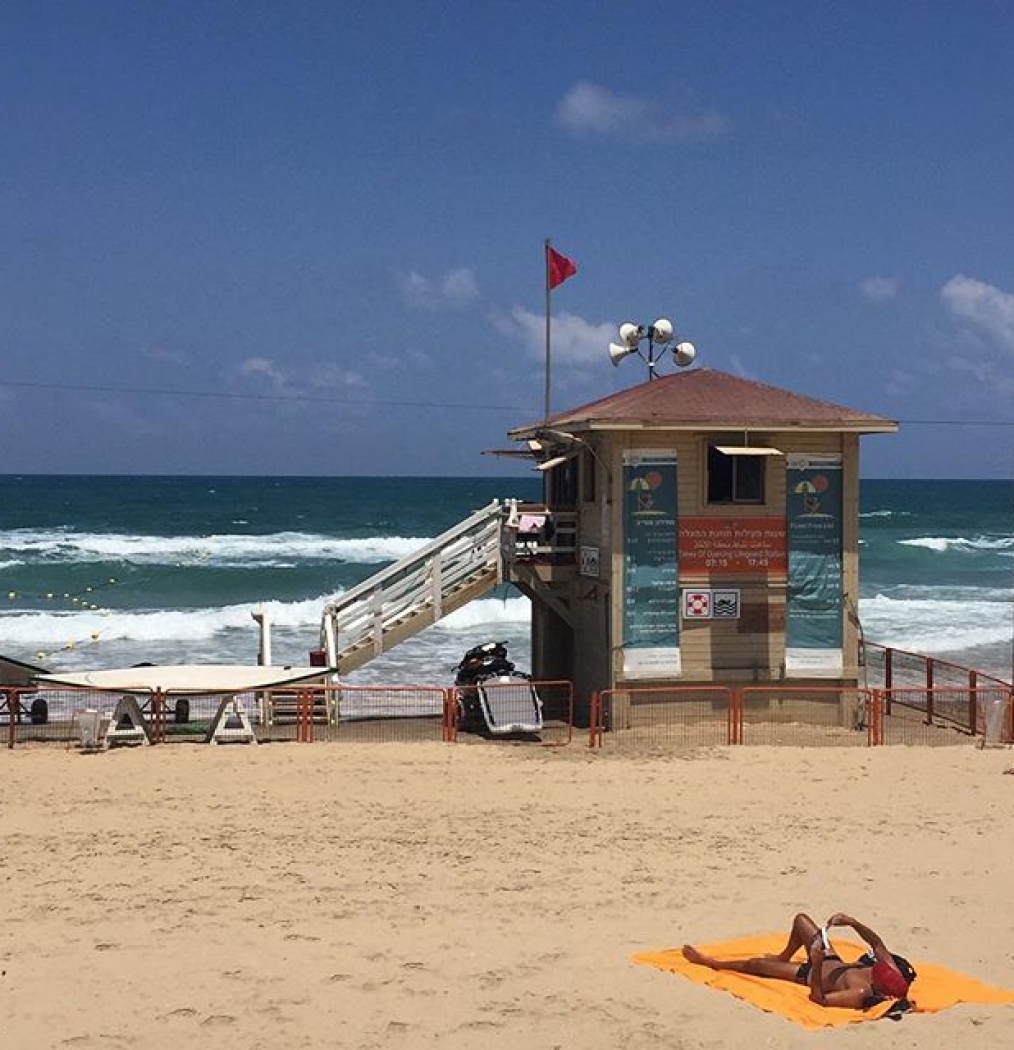 Beach. Bum. #telaviv #israel #lazyday #beach #mediterranean