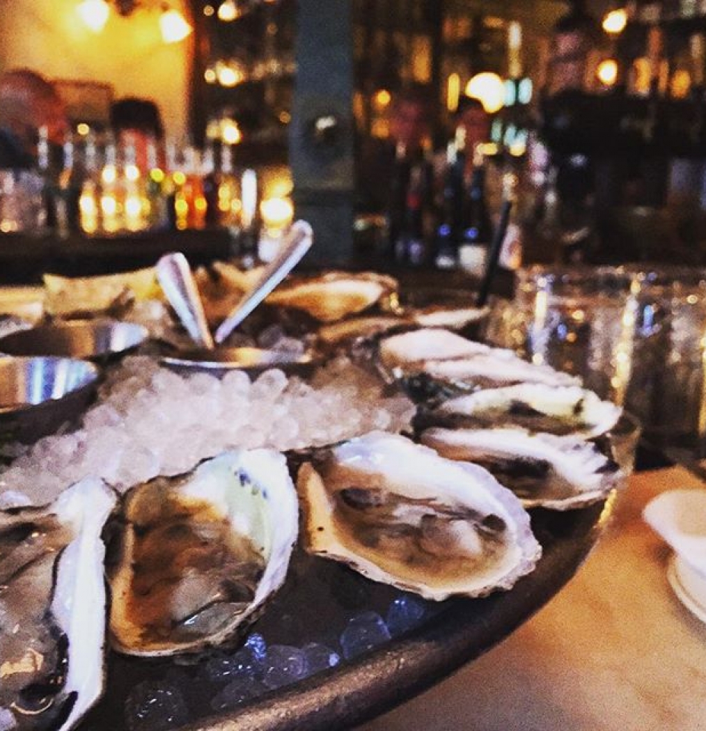 Wednesday happiness. Oysters, hearts + stars, @rachael_pack!  I. Am. So. Proud. Of. You. #oysters #brooklyn #williamsburg #bestcompany #eeeeeats #instagood #howisummer #bivalvesrule