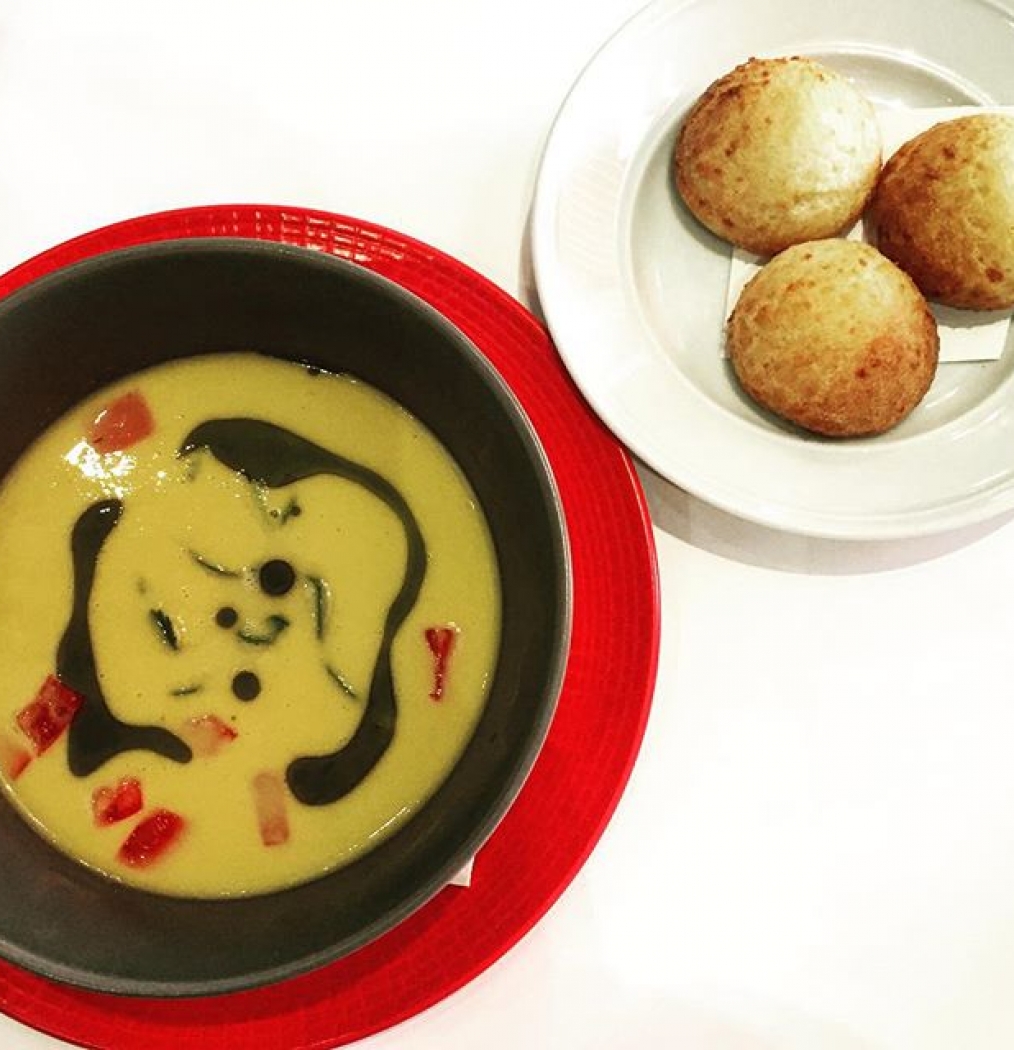 Summer Corn Soup + Pao de Queijo at Botequim/The Fourth — one of our favorite @meetsnyc partner venues. #workinglunch #eeeeeats #instafood #food #soup #nyc #hyatt #morepleasenow