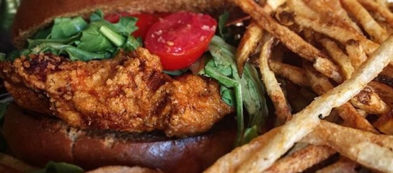 Early chicken sandwich lunch decadence. #sammy #thursdays #friedchicken #instafood #forkyeah #eeeeeats #eattheworld #howisummer #lunch #tasteintravel #thefeedfeed