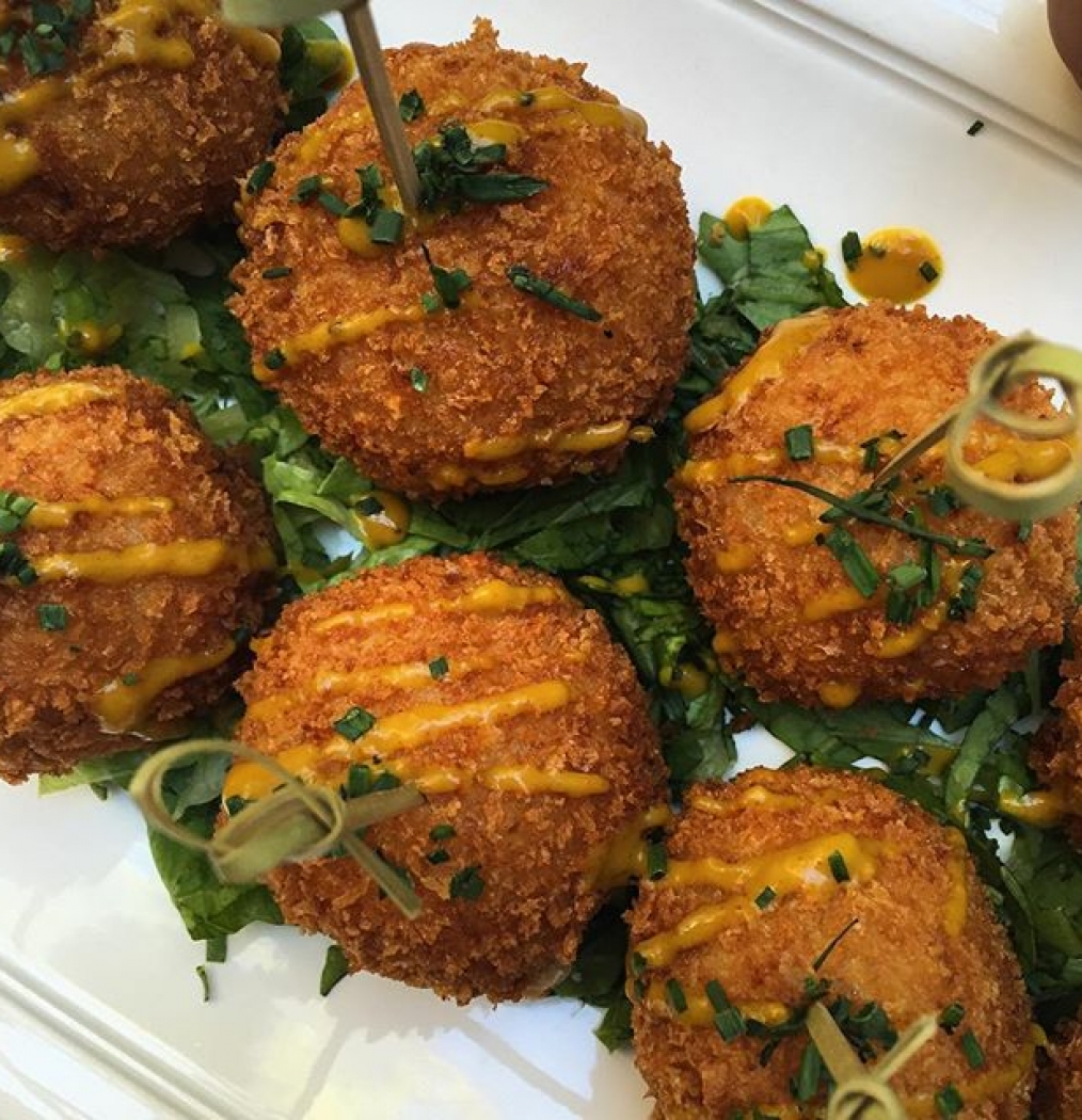 Serious Southern: Pulled Pork Arancini (!) c/o @discover_sc at @beardfoundation. #southern #southcarolina #instafood #forkyeah #eeeeeats #eattheworld #howisummer #tasteintravel #traveldeeper #thefeedfeed #afternoondelight