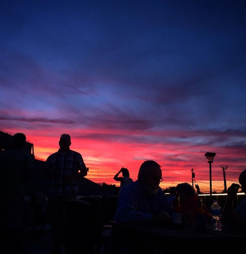 Another stunner. #nofilter #seriously #sunset #montauk #lastdaysofsummer #silhouettes