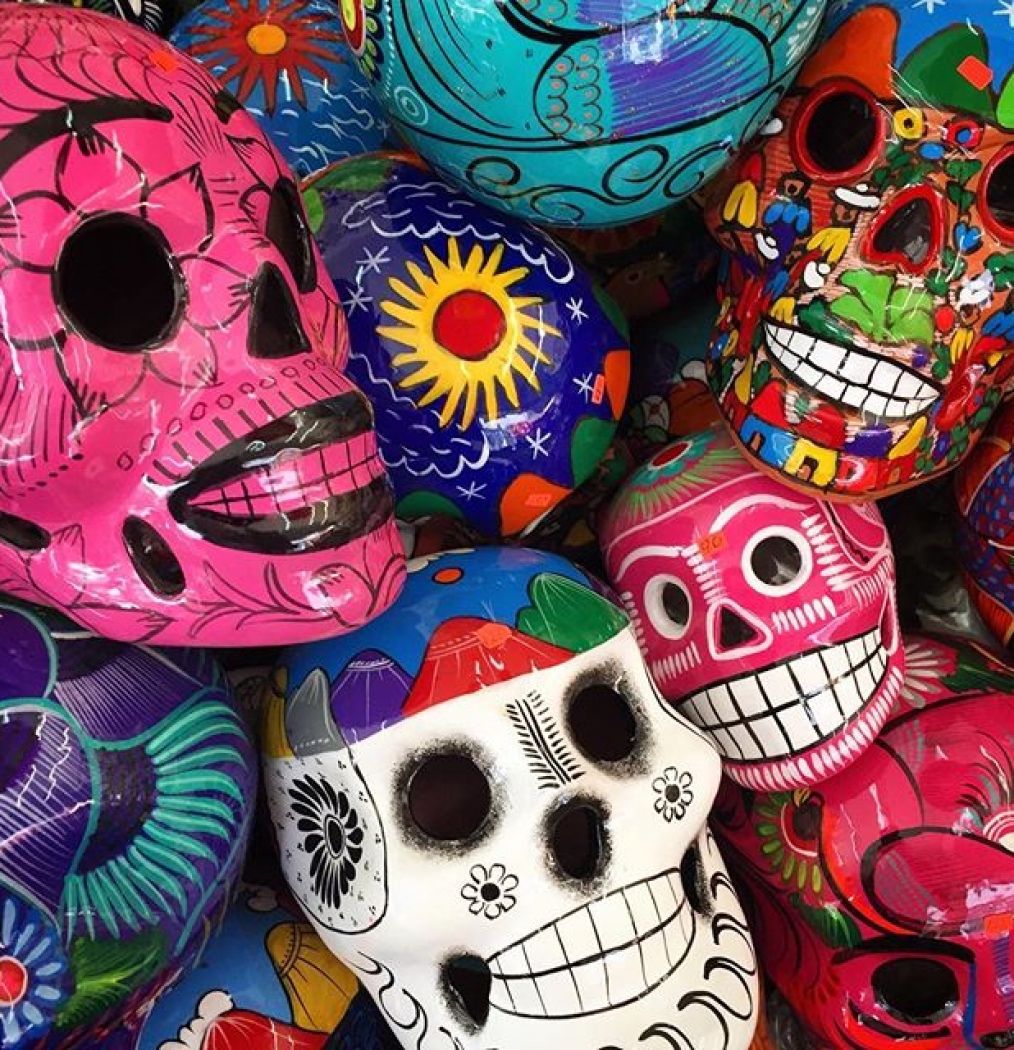 Day of the Dead is coming; I'm home decorating. #laciudadela #skulls #dayodthedead #centro #mexicocity #mexico #shopfirst #eatlater