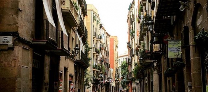 Mornings. El Born, Barcelona.  #espana #spain #born #barcelona #travel #explore #traveldeeper #wander #cities #streets