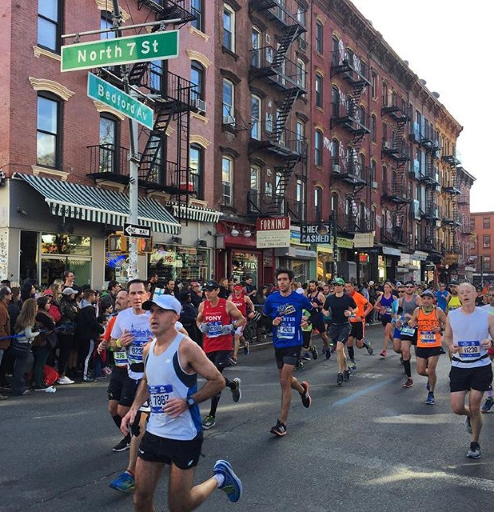 Finally out, on NYC's finest day! Go runners! Marathon hits Williamsburg. @nycmarathon