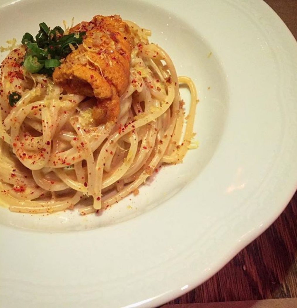 Spicy Uni Spaghetti…down the block. :) Congrats @andrewcarmellini on another strong opening with #leuca at @thewilliamvale. (And thanks for the Burrata Mezzaluna love — perfection). #williamvale #williamsburg #brooklyn #nycdining #eeeeeats #forkyeah #italianfood #uni #imreallyfull